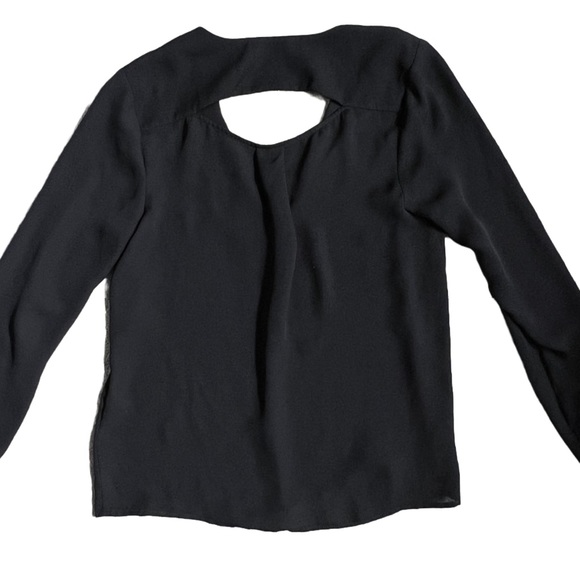 GUESS BLACK LONG SLEEVE BLOUSE TO WITH RUFFLES AND CUTOUT SIZE SMALL - Picture 3 of 5